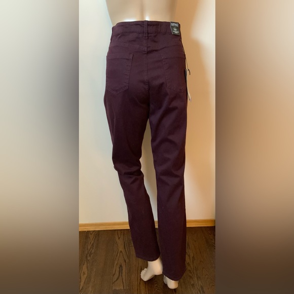 Buffalo - Picture 2 of 2